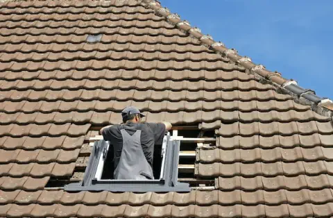Pose de velux - Petit-Landau